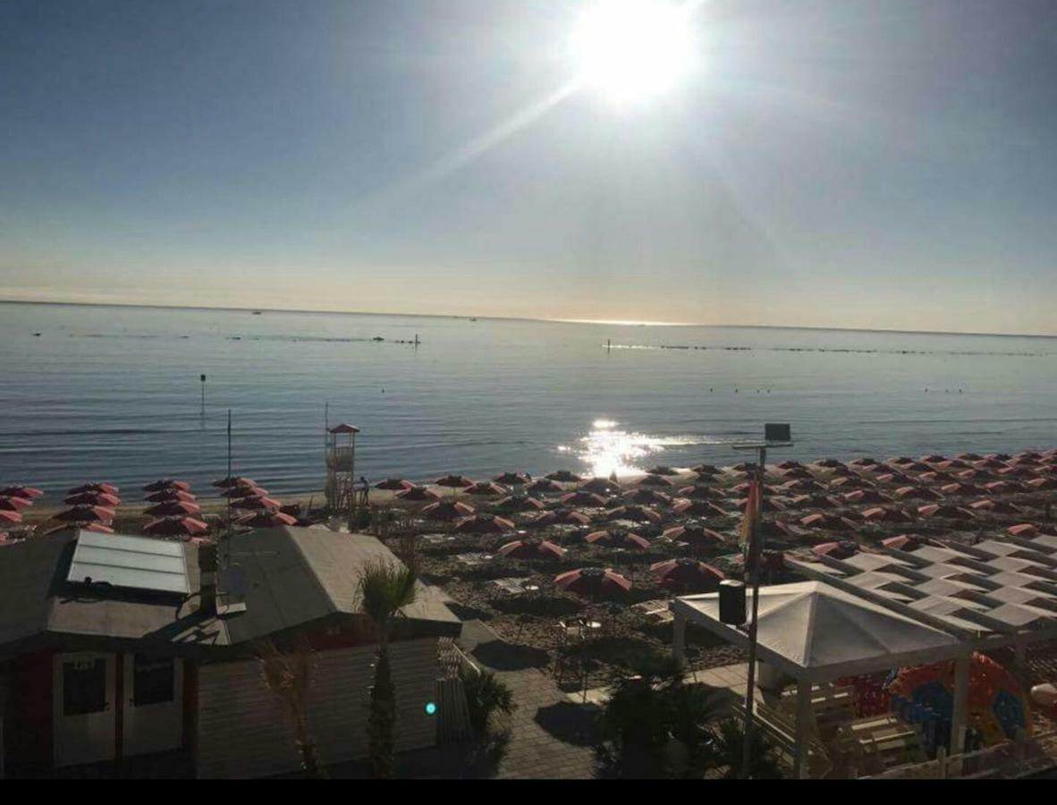 B&B Zia Lelly Fano Kültér fotó
